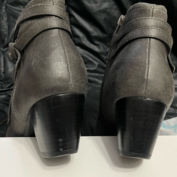 Baretraps | Women’s Rhapsody Ankle Boots | Size 7.5M - Picture 12 of 16